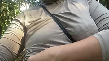 Flashing tits in public. Chubby outdoor. Saggy Boobs. Nipple Orgasm. Hairy pussy girl. Open Pussy.